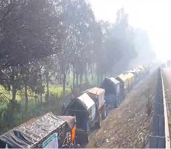 दिल्ली कूच: किसानों की आवाज़; शम्भू बॉर्डर पर आँसू गैस के गोले